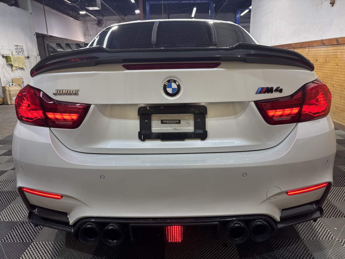 2015 Bmw M4 Convertible photo 4