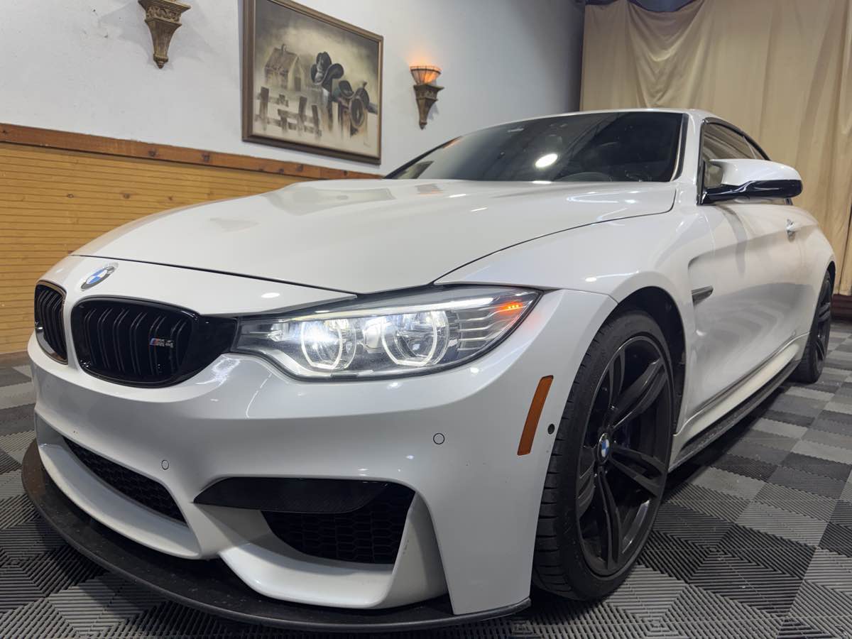 2015 Bmw M4 Convertible photo 5
