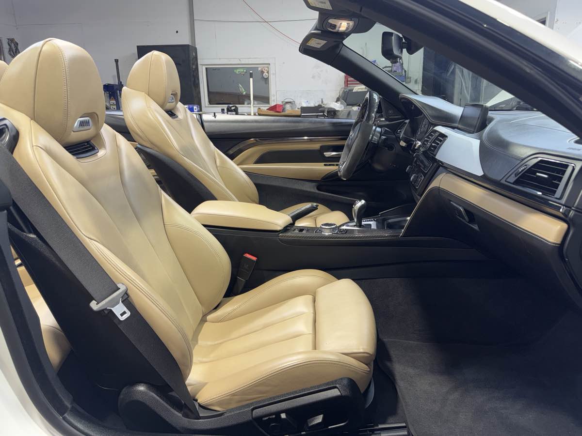 2015 Bmw M4 Convertible photo 23