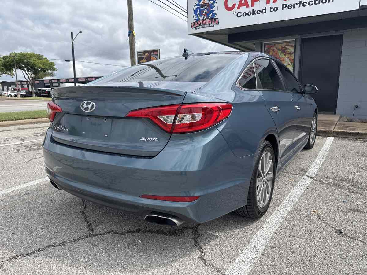2016 Hyundai Sonata Sport photo 3