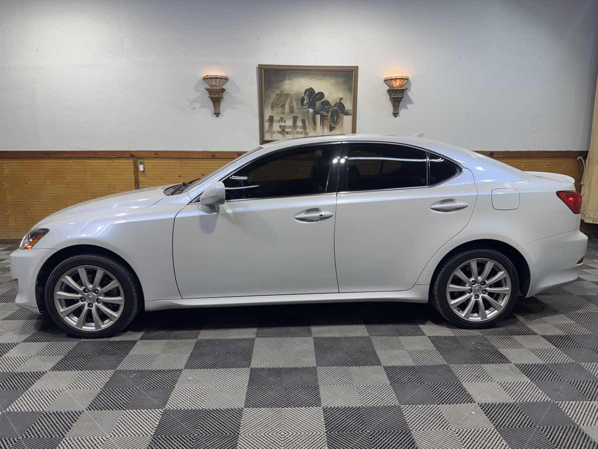 2008 Lexus IS 250 AWD photo 2