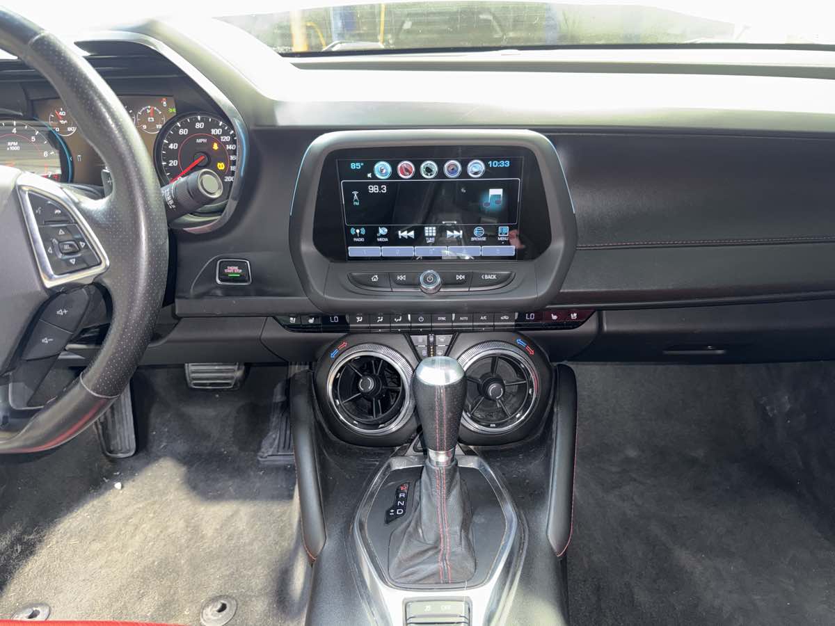2017 Chevrolet Camaro 2SS photo 17