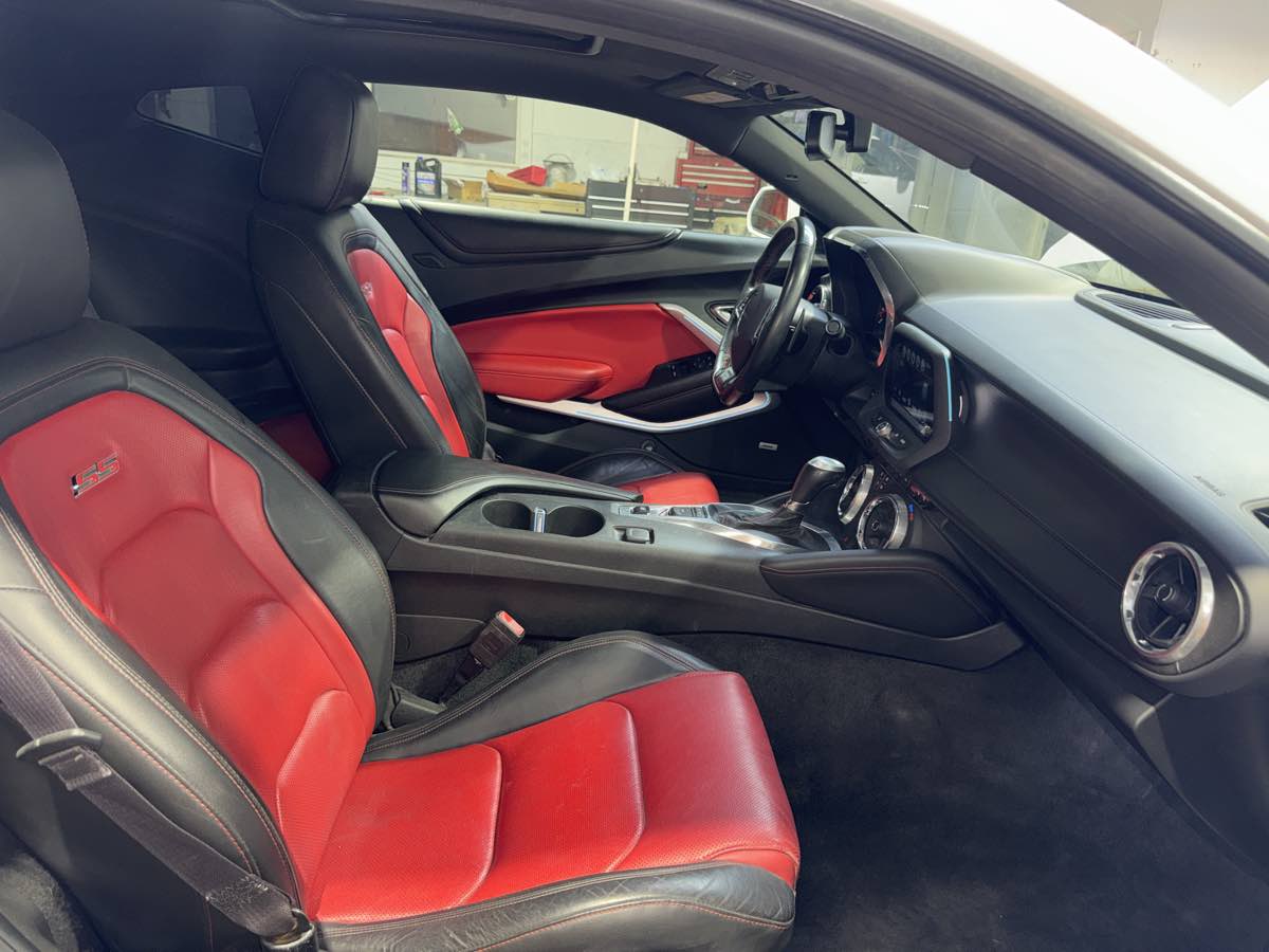 2017 Chevrolet Camaro 2SS photo 22