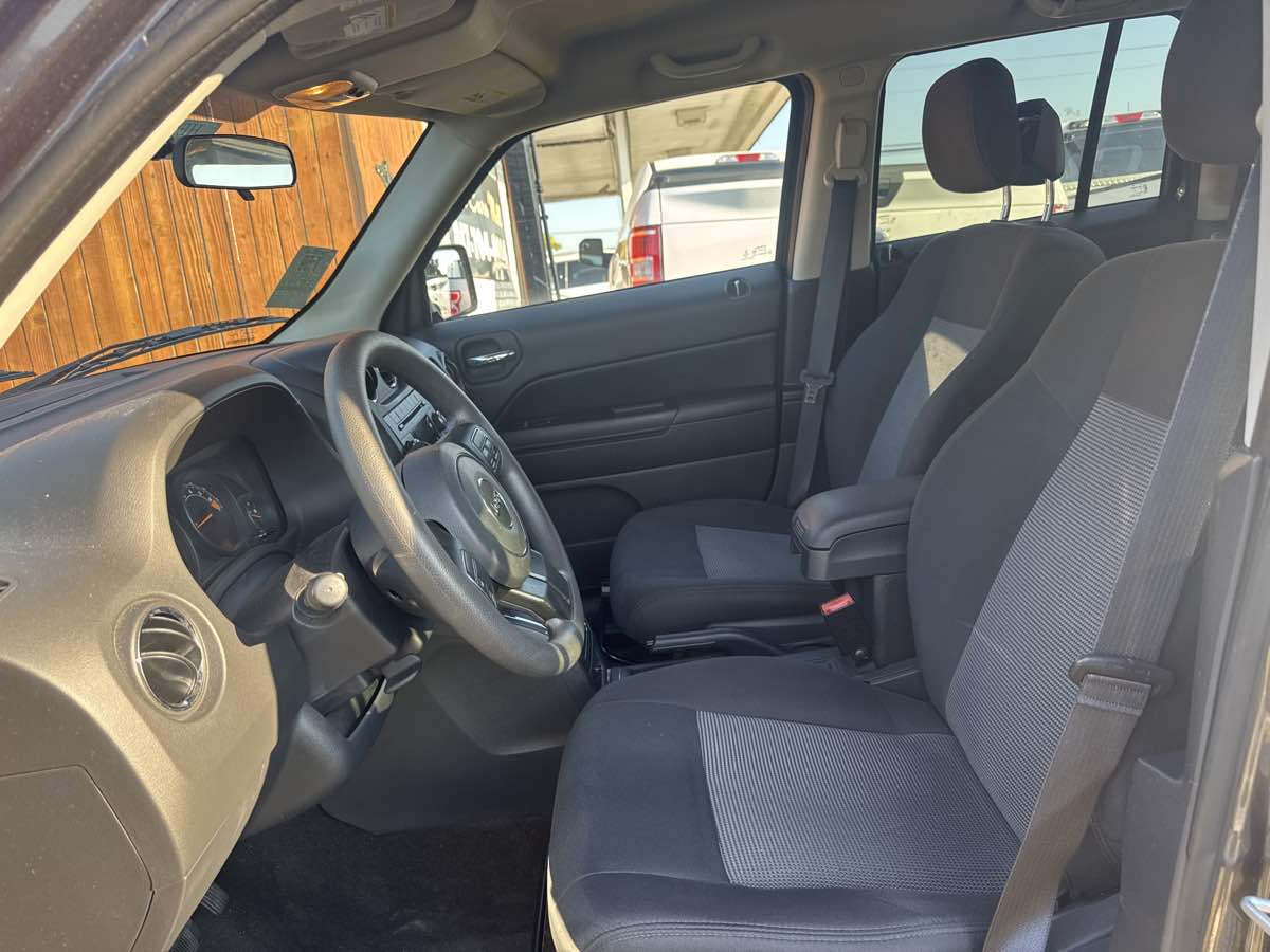 2015 Jeep Patriot Altitude Edition photo 5