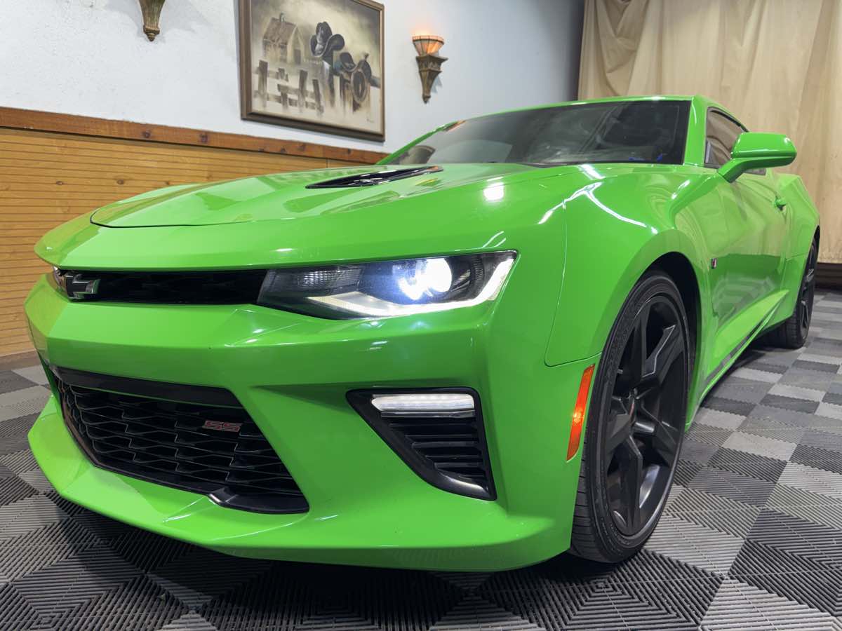 2017 Chevrolet Camaro 2SS photo 5