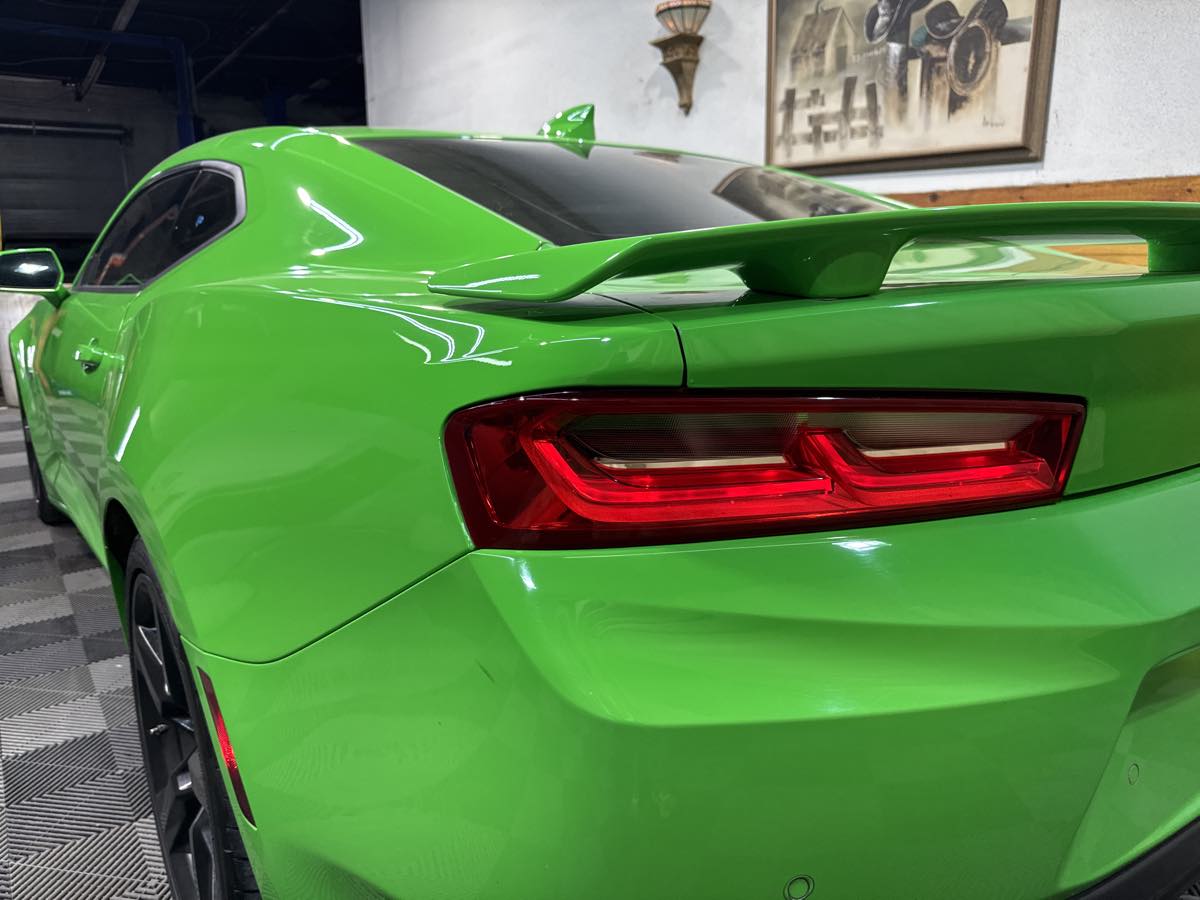 2017 Chevrolet Camaro 2SS photo 9