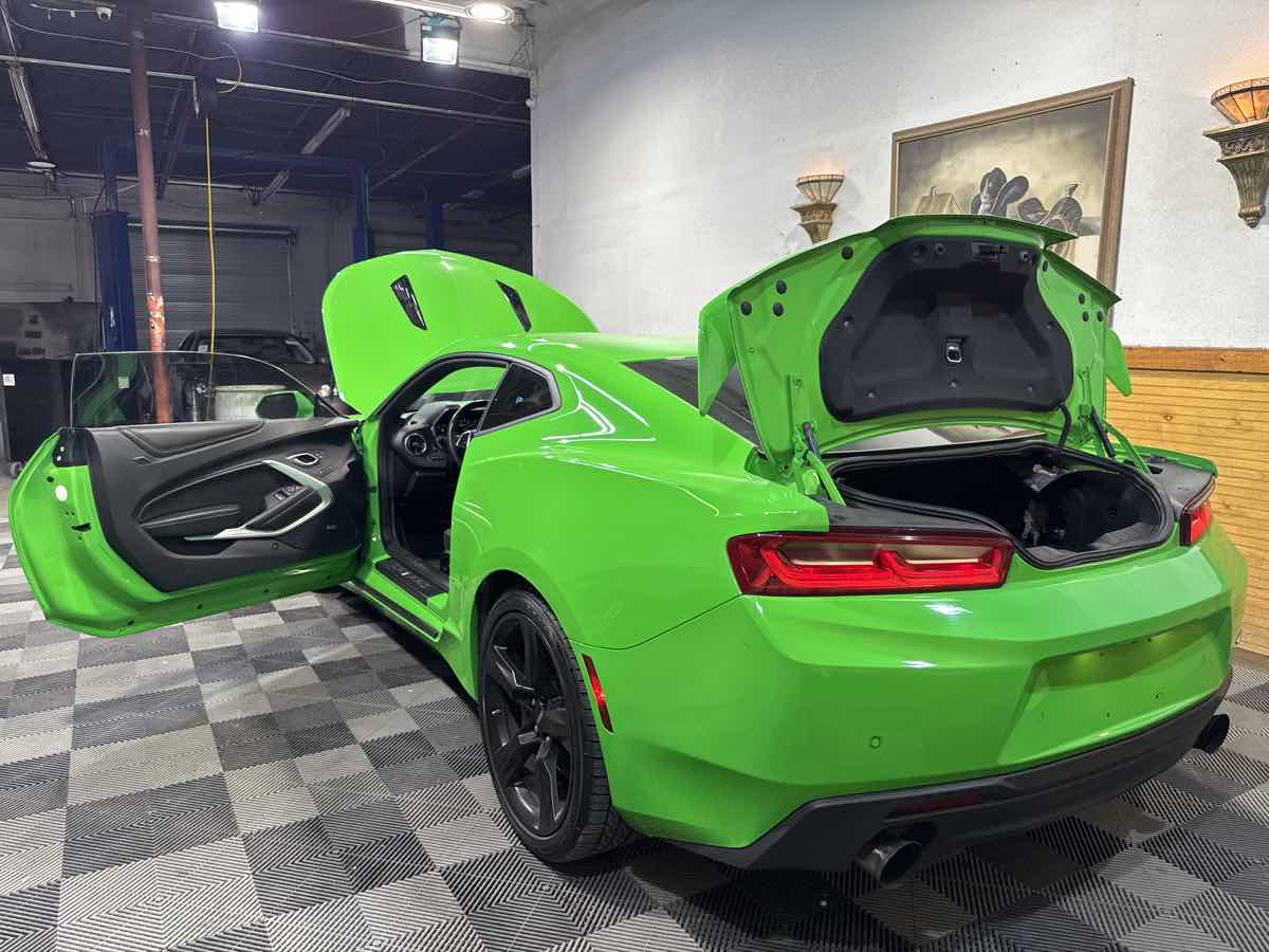 2017 Chevrolet Camaro 2SS photo 13