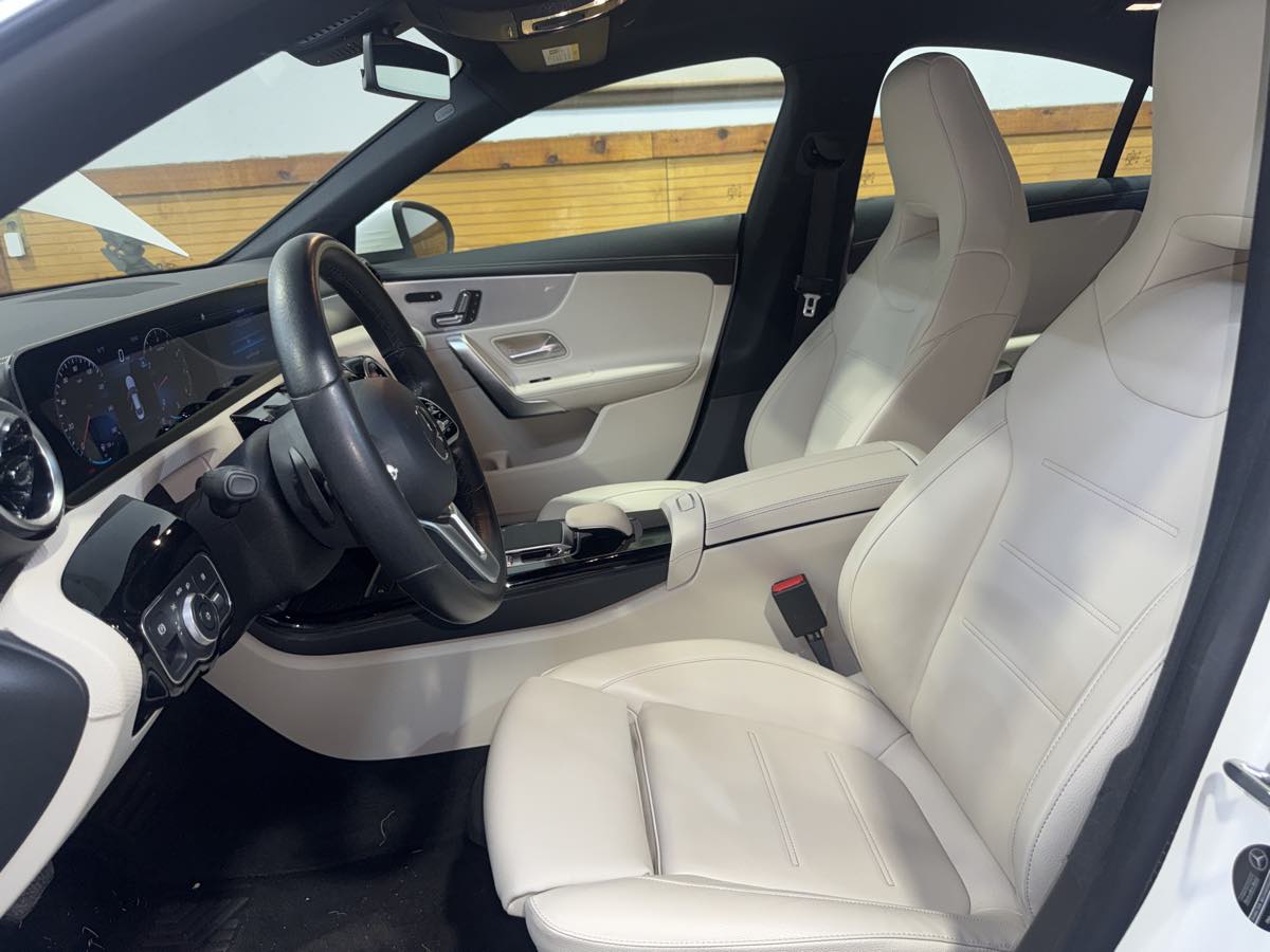 2020 Mercedes Benz CLA 250 photo 16