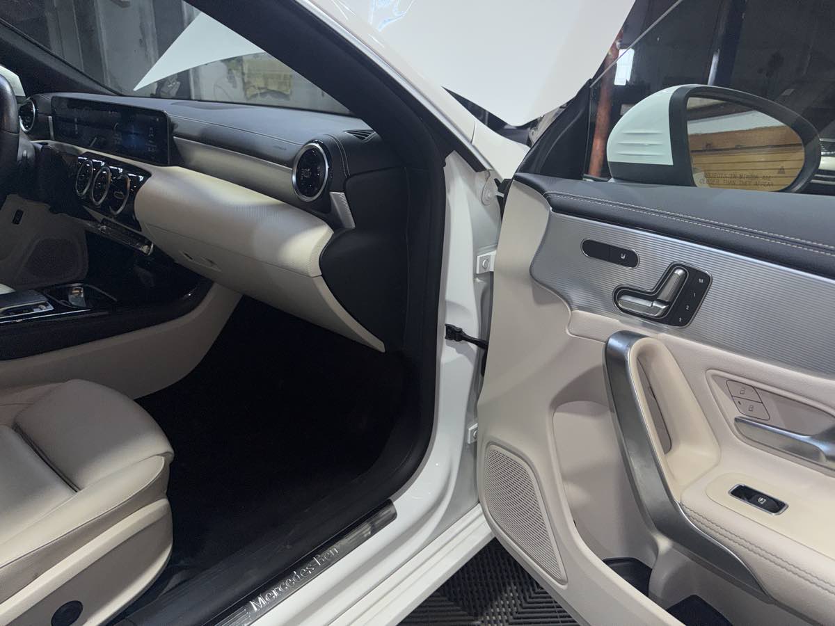 2020 Mercedes Benz CLA 250 photo 26