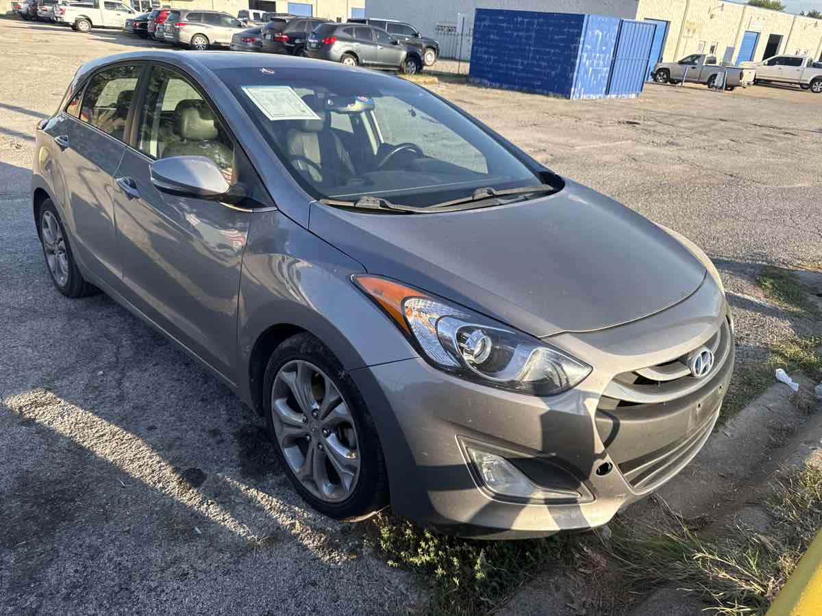 2013 Hyundai Elantra GT photo 3