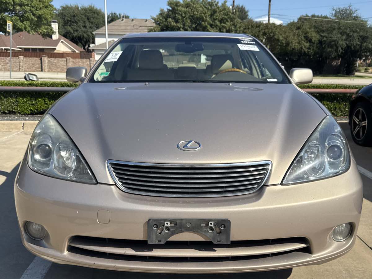 2005 Lexus ES 330 photo 2