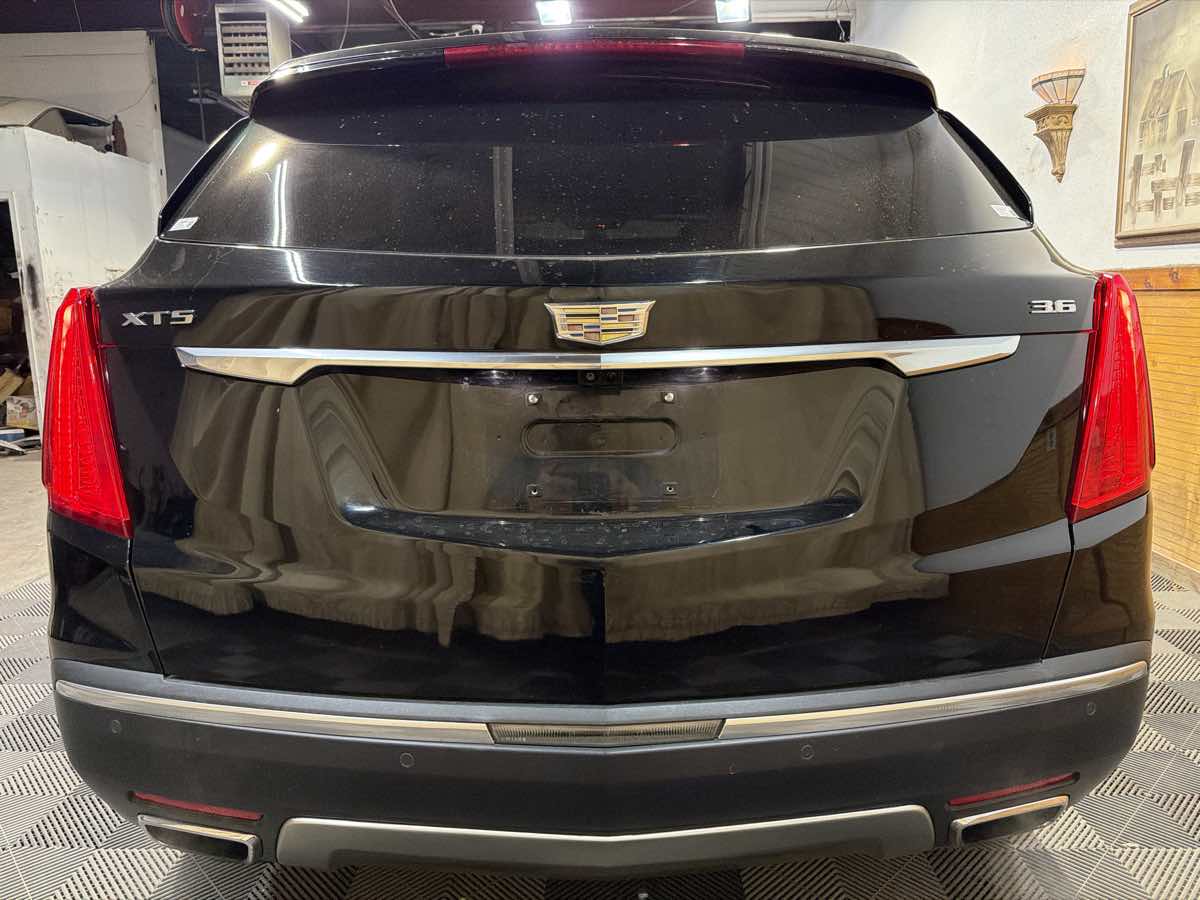 2018 Cadillac XT5 Platinum - Photo 4