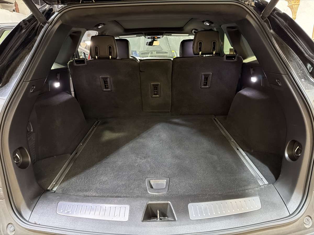 2018 Cadillac XT5 Platinum - Photo 14