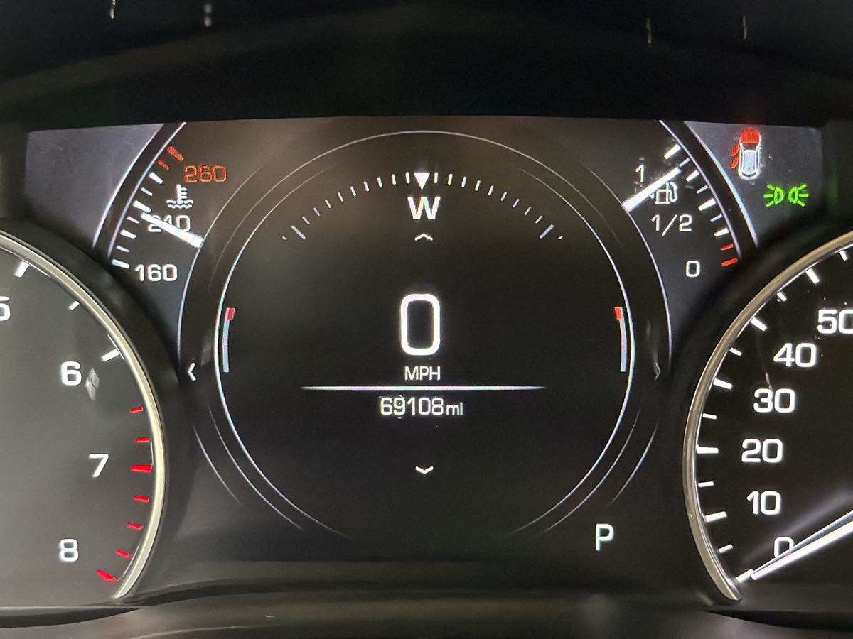 2018 Cadillac XT5 Platinum - Photo 19