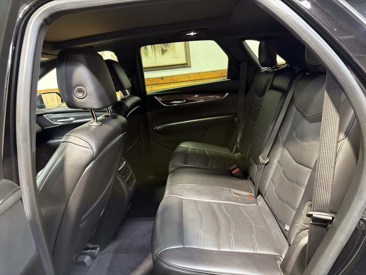 2018 Cadillac XT5 Platinum - Photo 24