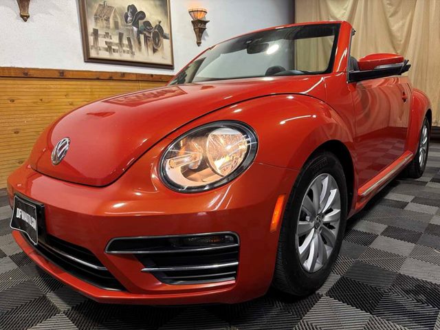 Habanero Orange Metallic/Black Roof 2017 Volkswagen Beetle 1.8T S Convertible Convertible Front-Wheel Drive Automatic