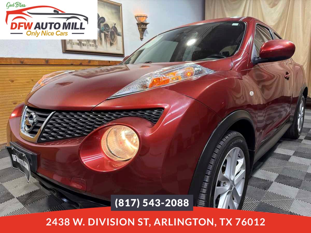 2011 Nissan Juke SV FWD CVT's photo
