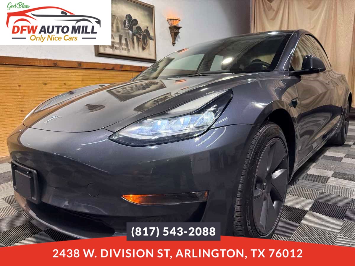 2023 Tesla Model 3 -'s photo