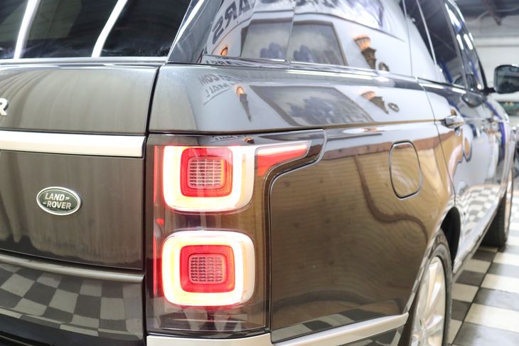 2018 Land Rover Range Rover SuperCharged photo 10