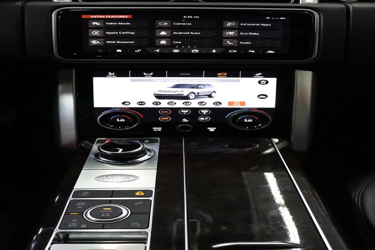 2018 Land Rover Range Rover SuperCharged photo 18