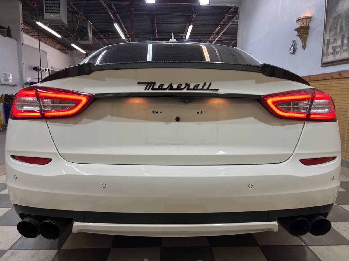 2016 Maserati Quattroporte S photo 4
