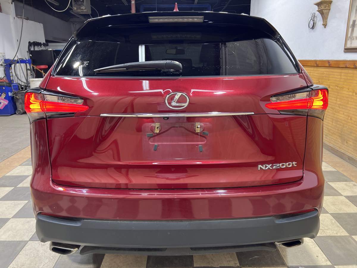 2017 Lexus NX 200t Luxury photo 2