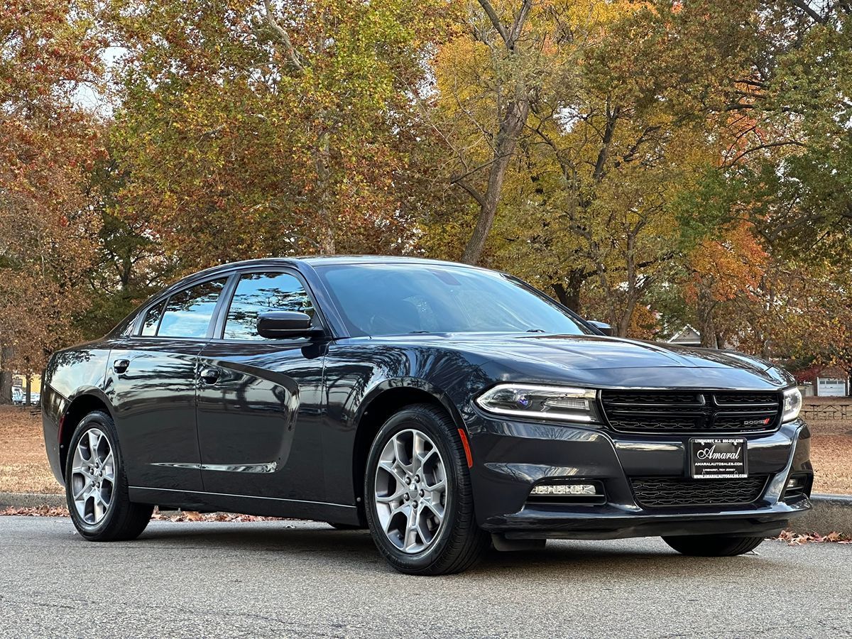 2016 Dodge Charger SXT photo 3