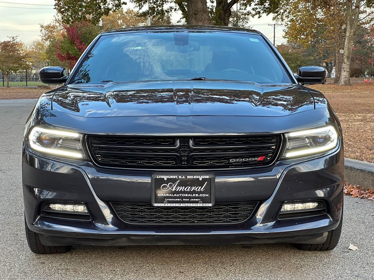 2016 Dodge Charger SXT photo 11