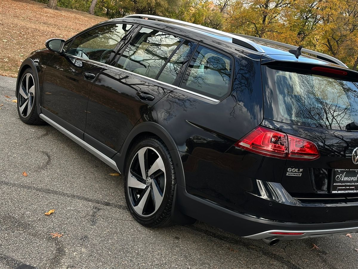 2017 Volkswagen Golf Alltrack Alltrack SE photo 14