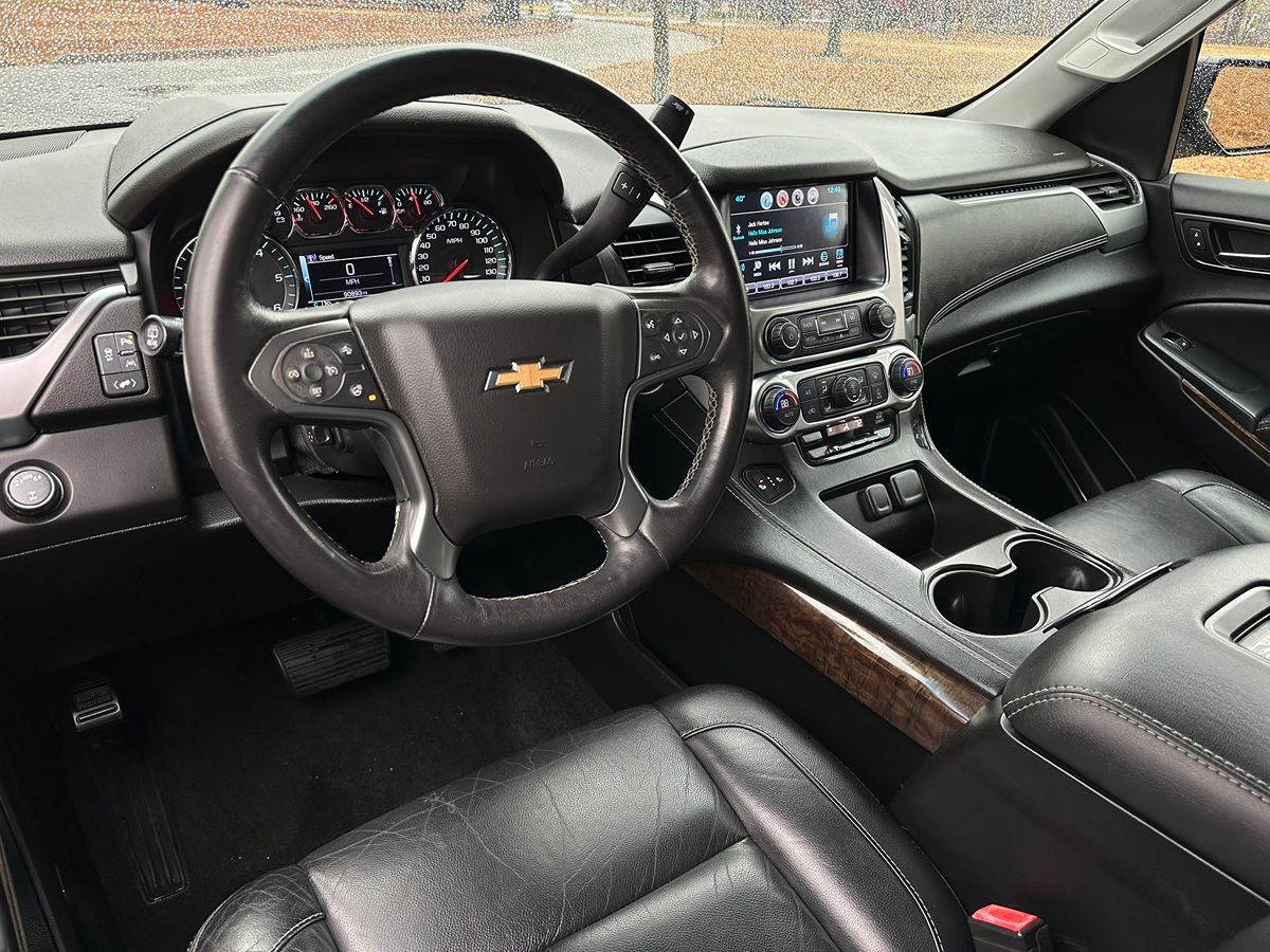 2017 Chevrolet Tahoe LT photo 26