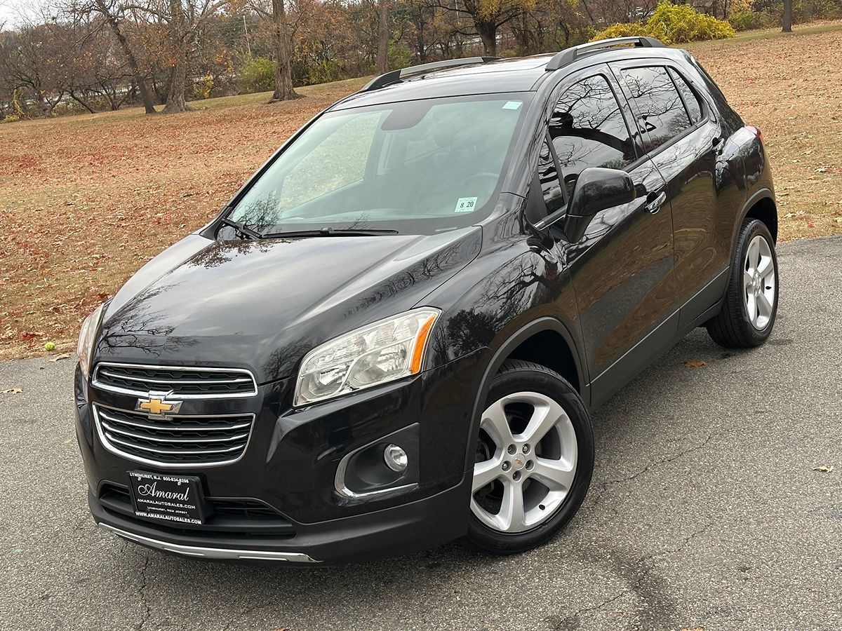 2015 Chevrolet Trax LTZ photo 2