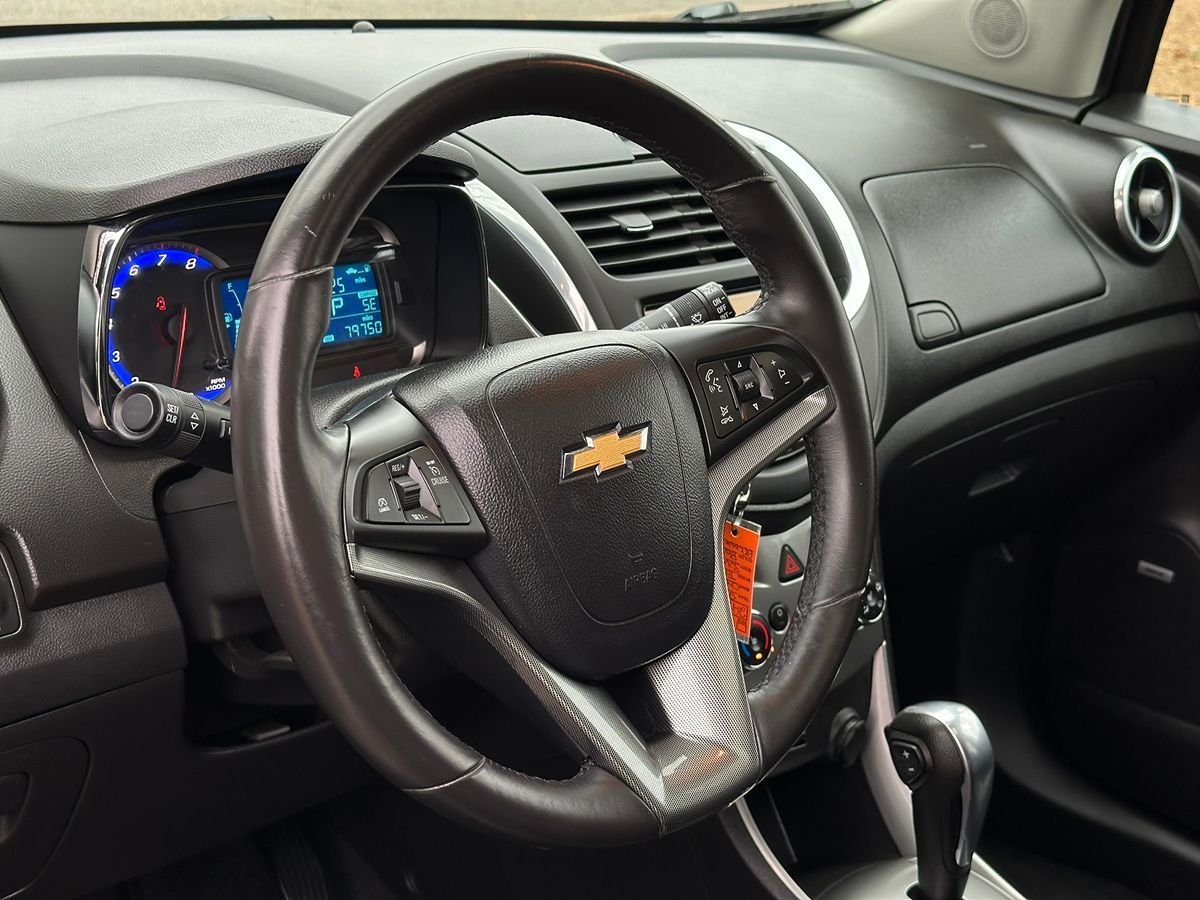 2015 Chevrolet Trax LTZ photo 32