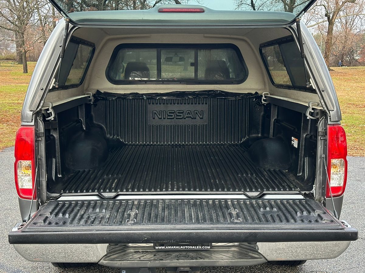 2016 Nissan Frontier SV photo 36