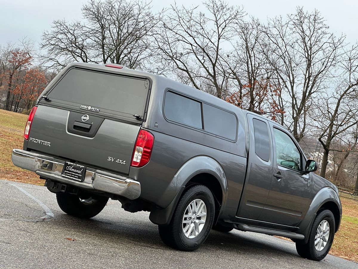 2016 Nissan Frontier SV photo 6