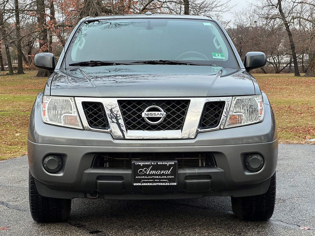 2016 Nissan Frontier SV photo 11