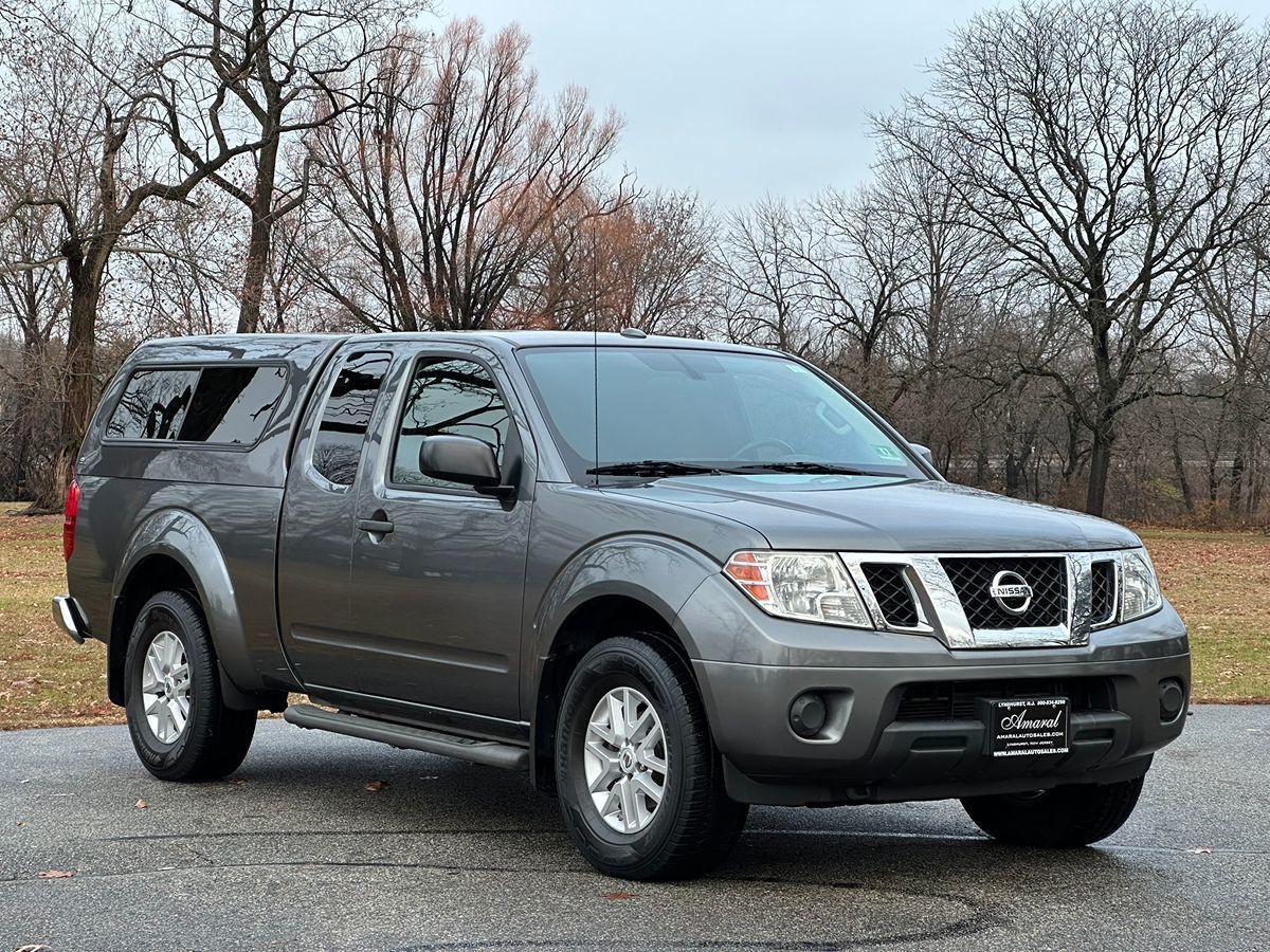 2016 Nissan Frontier SV photo 3