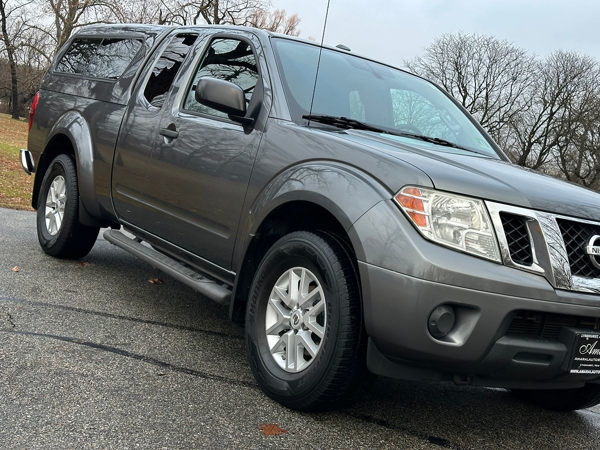 2016 Nissan Frontier SV photo 12