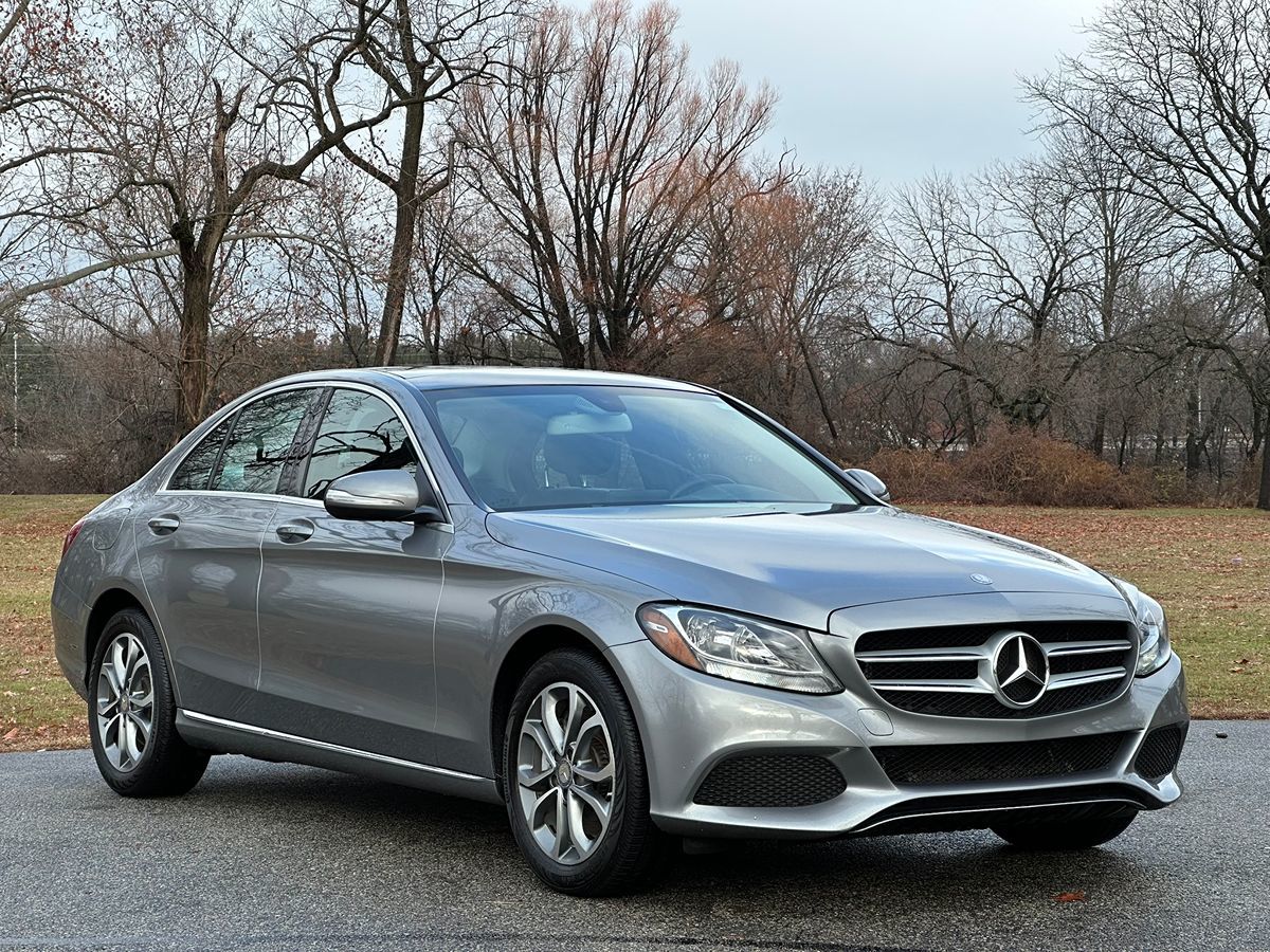 2015 Mercedes-Benz C-Class C300 photo 3