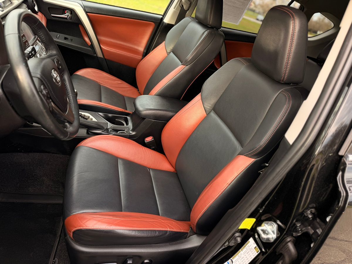 2014 Toyota RAV4 Limited - Photo 16