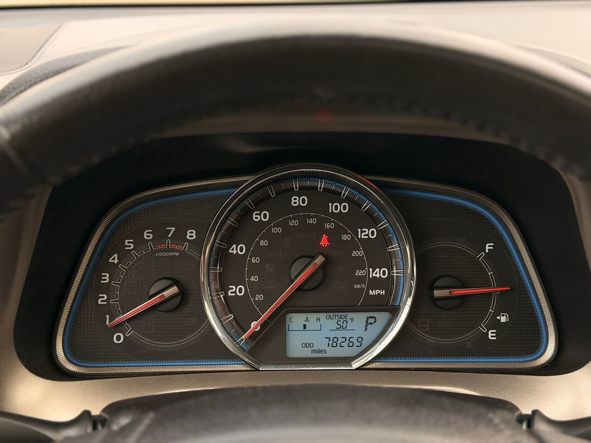 2014 Toyota RAV4 Limited - Photo 22