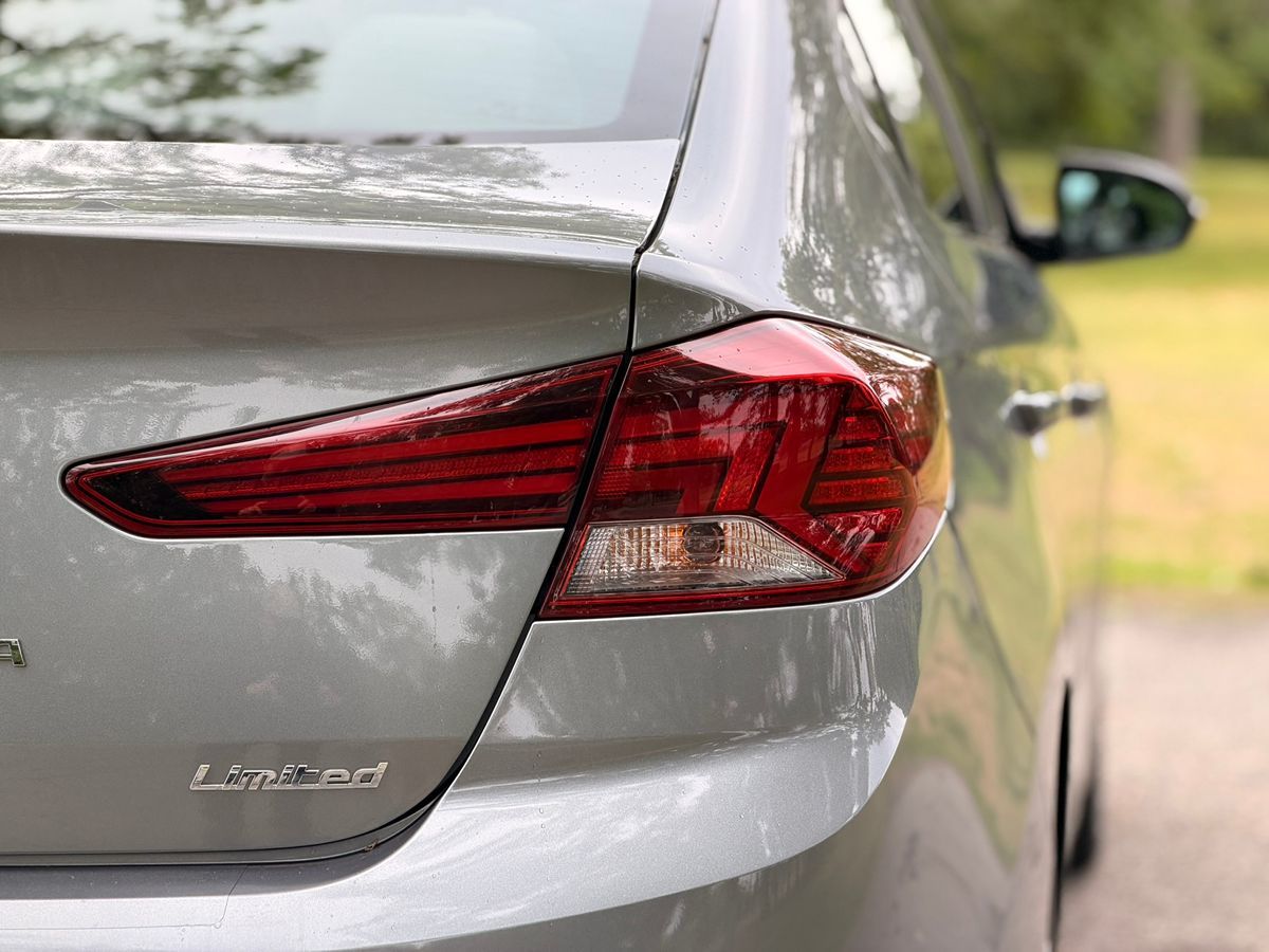 2019 Hyundai Elantra Limited - Photo 46
