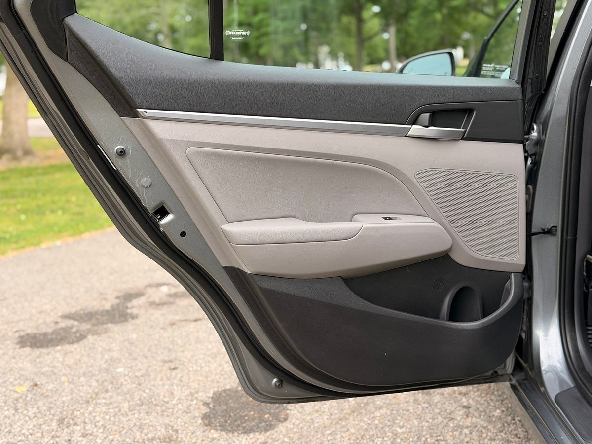 2019 Hyundai Elantra Limited - Photo 37