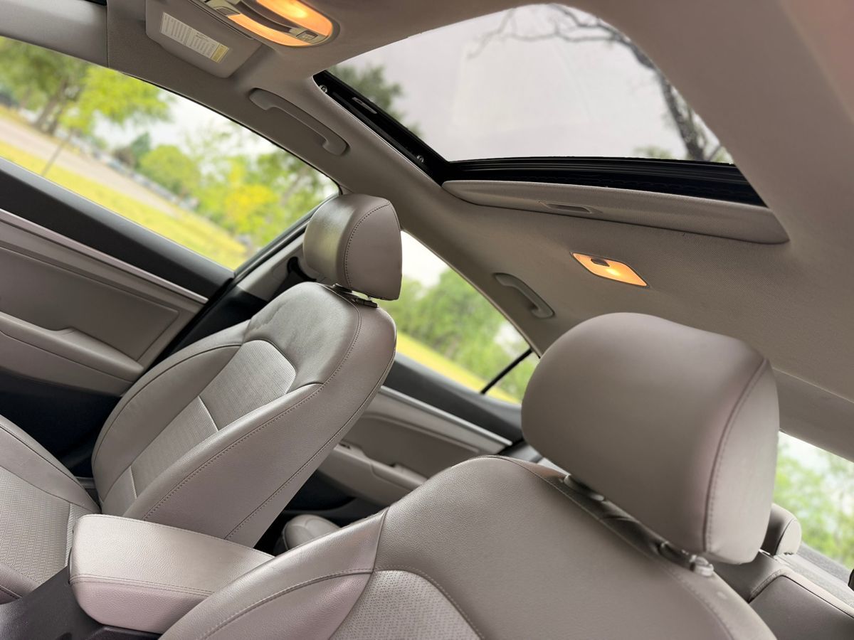 2019 Hyundai Elantra Limited - Photo 39