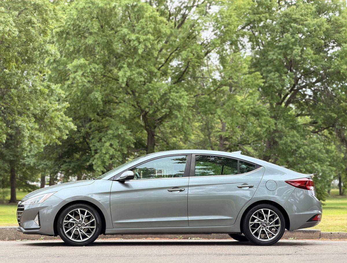 2019 Hyundai Elantra Limited - Photo 7