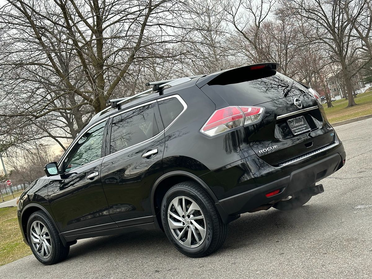 2014 Nissan Rogue SL photo 4