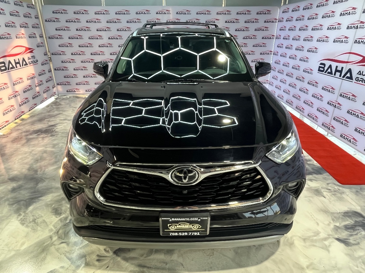 Sold 2021 Toyota Highlander Platinum in Burbank