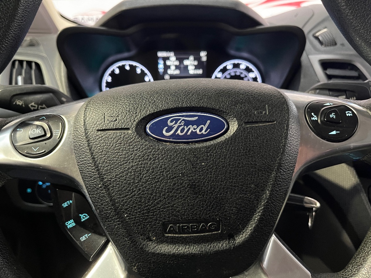 2020 Ford Transit XLT photo 9