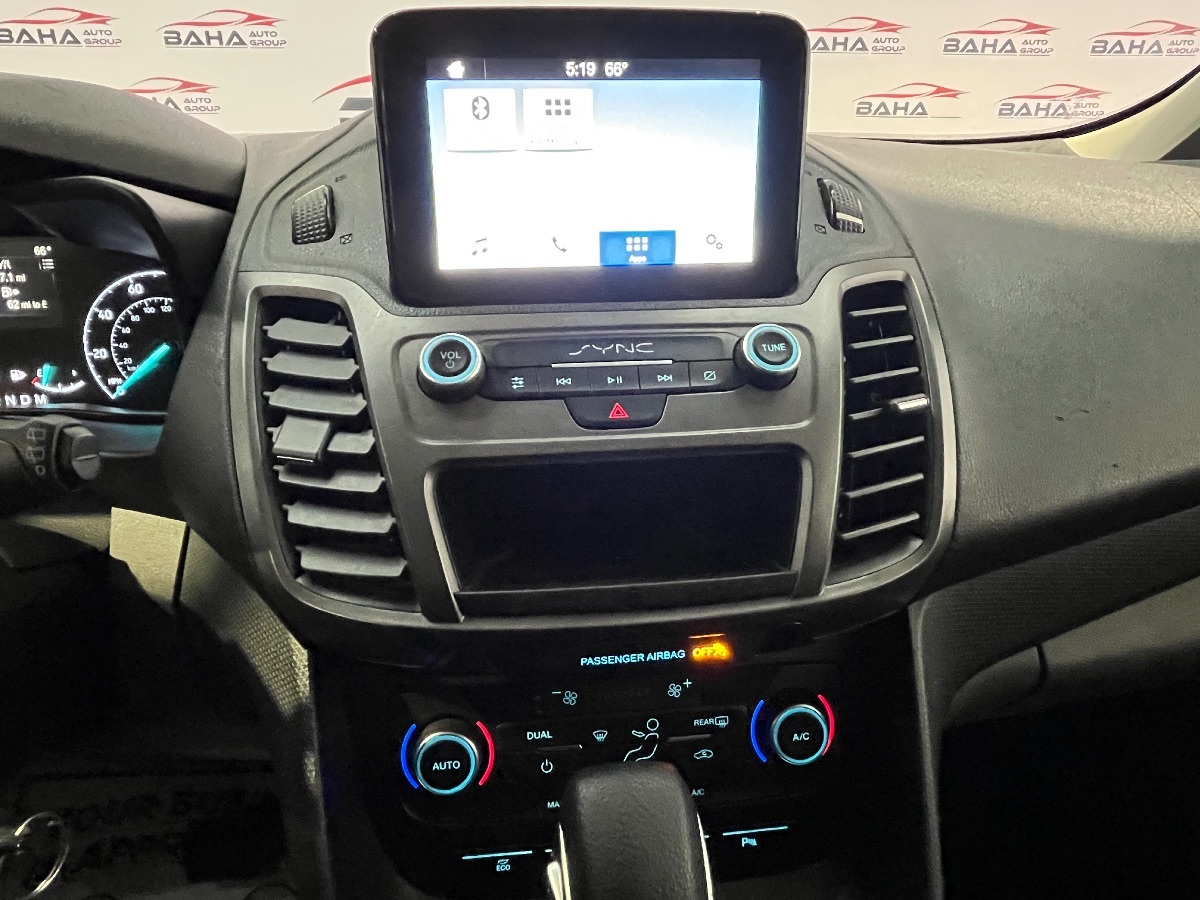 2020 Ford Transit XLT photo 17