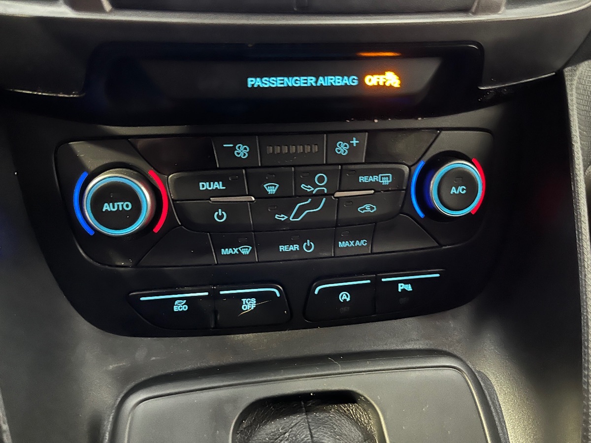 2020 Ford Transit XLT photo 20