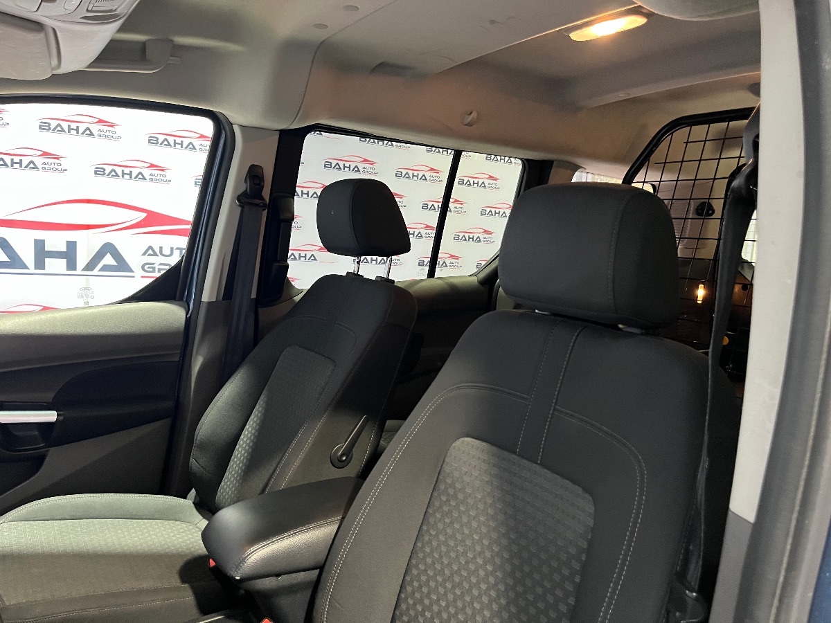 2020 Ford Transit XLT photo 24